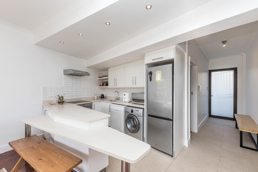 2 Bedroom Property for Sale in Sea Point Western Cape